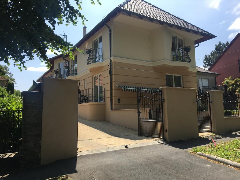 Villa Mona Lisa Heviz Luaran gambar